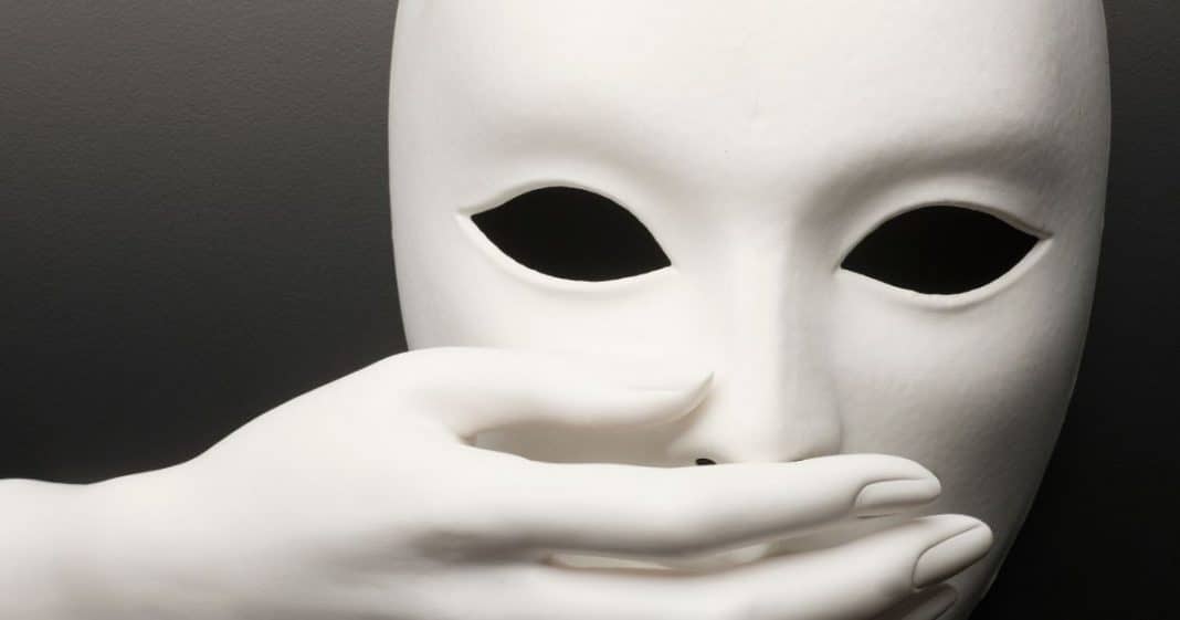 esses-comportamentos-parecem-normais-mas-revelam-abuso-emocional-narcisista Esses comportamentos parecem normais — mas revelam abuso emocional narcisista