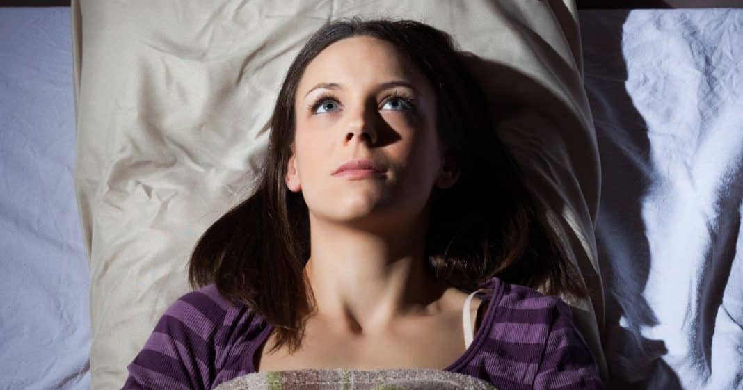 Você nunca lembra dos sonhos? A psicologia explica o que isso diz sobre sua mente