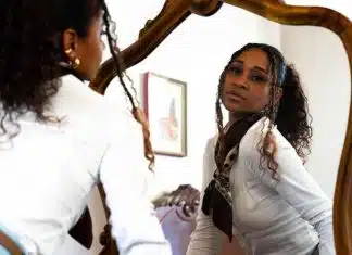 Lugares proibidos onde você JAMAIS deve colocar espelhos segundo o Feng Shui