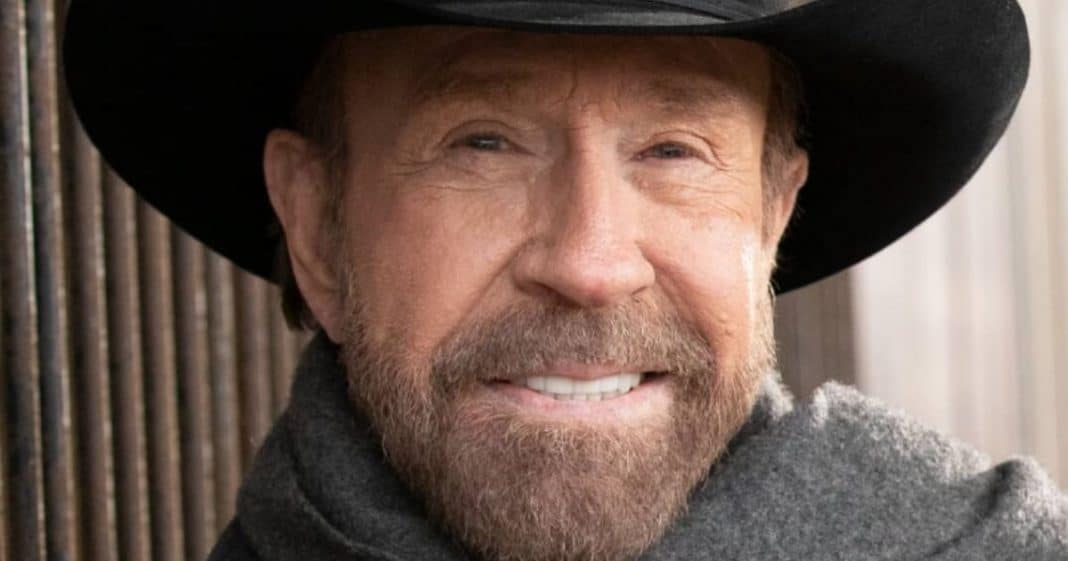Última postagem de Chuck Norris antes da morte comove fãs e ganha repercussão após anúncio da família