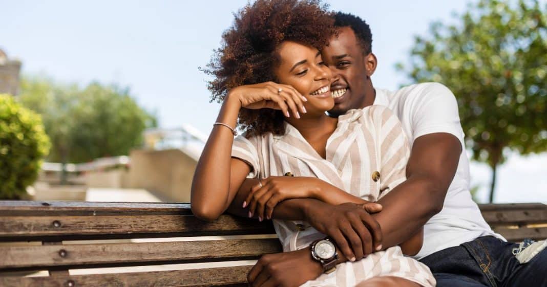 Seu marido pode não ser perfeito, mas se ele faz essas 3 coisas, seu relacionamento é saudável