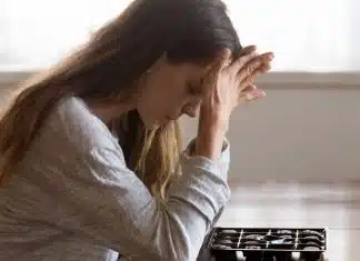 Você chama de autocuidado — mas esses 10 hábitos estão destruindo sua paz mental
