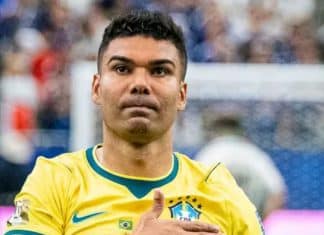 O que significam os símbolos feitos por Casemiro após o gol? A resposta chamou atenção